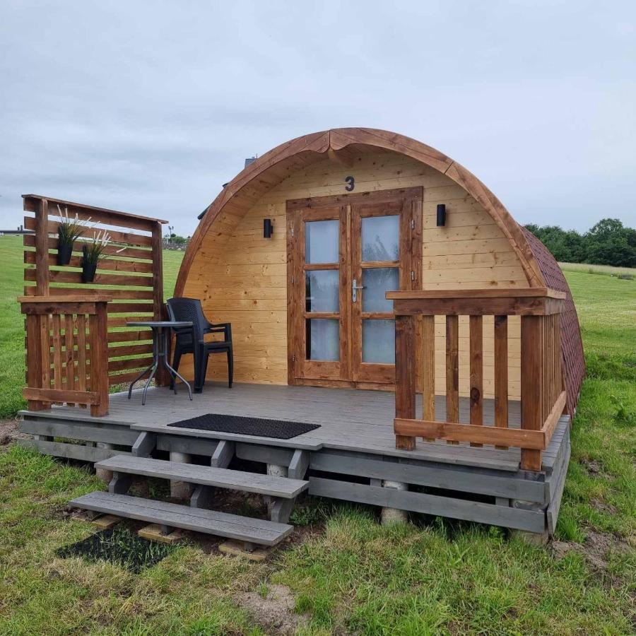 Camp Genys Hotel Юрбаркас Екстериор снимка
